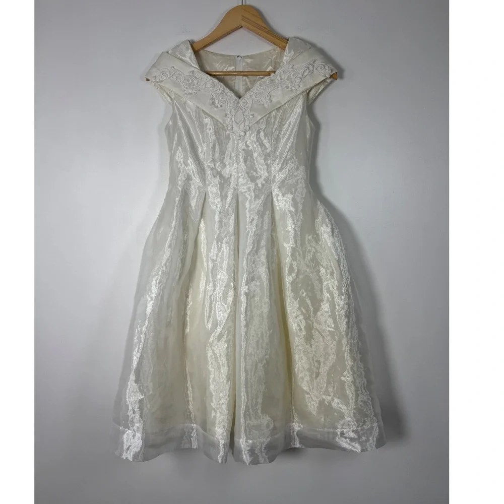 Vintage Jessica McClintock Girl 12 Dress Ivory Organza Embroidered Portrait Sash